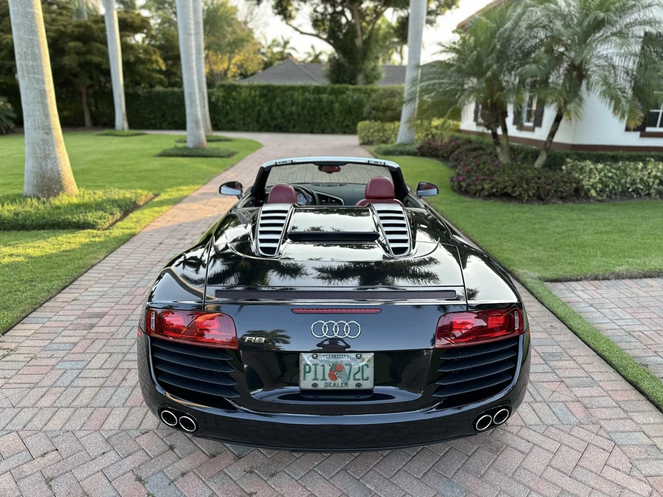 2011 Audi 42 R8 - Image 15 of 31