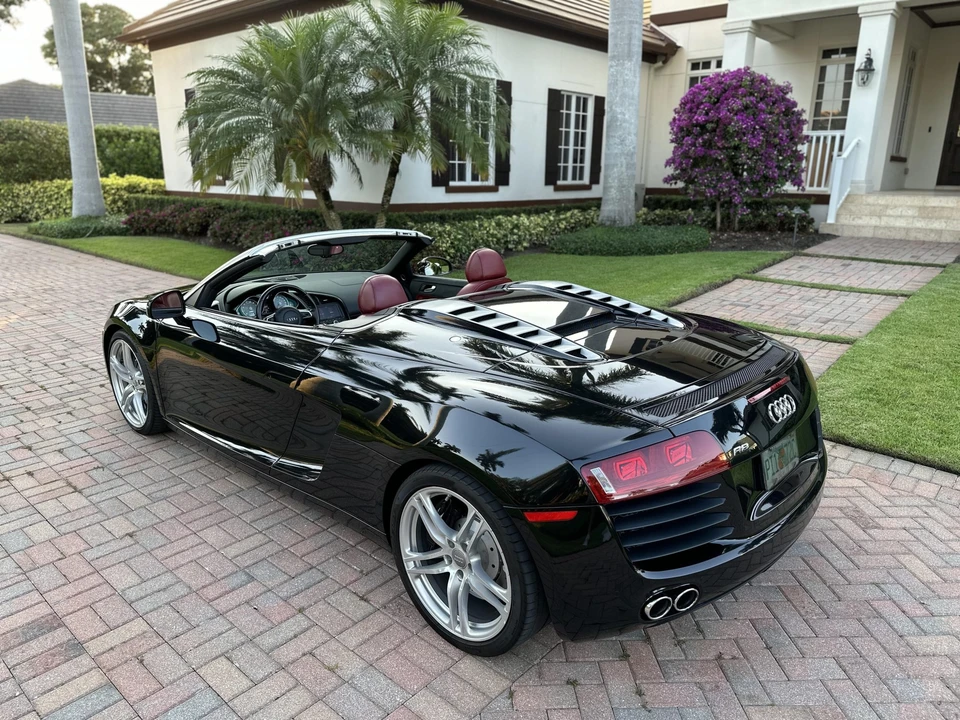 2011 Audi 42 R8 - Image 13 of 31