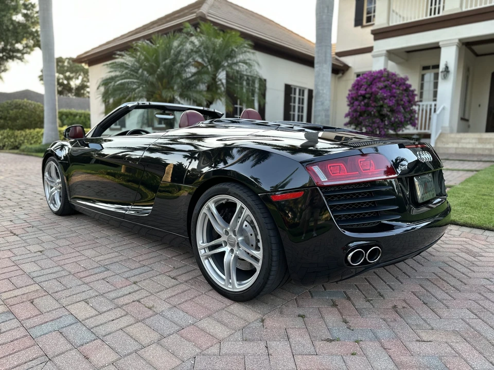 2011 Audi 42 R8 - Image 11 of 31