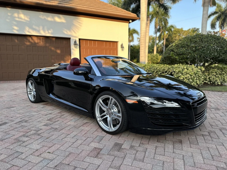 2011 Audi 42 R8 - Image 26 of 31