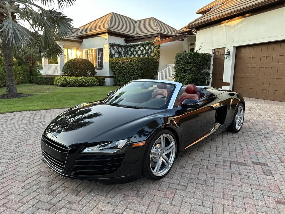 2011 Audi 42 R8 - Image 4 of 31