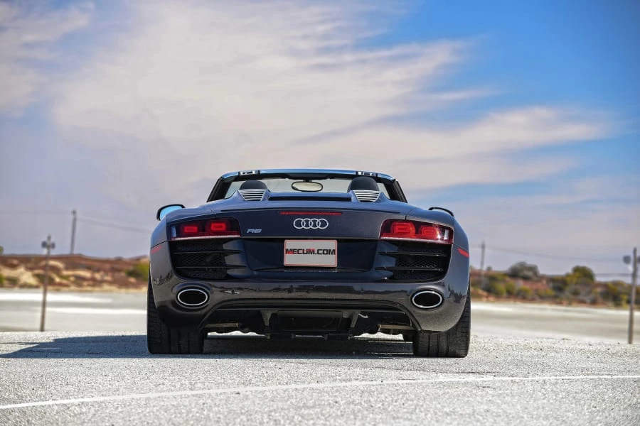 2011 Audi 42 R8 - Image 7 of 9