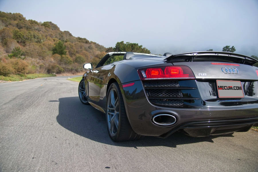 2011 Audi 42 R8 - Image 8 of 9