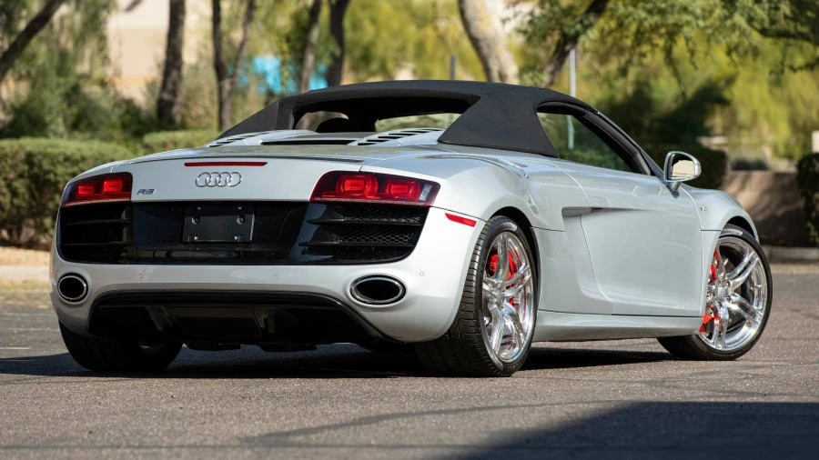 2011 Audi 42 R8 - Image 3 of 28