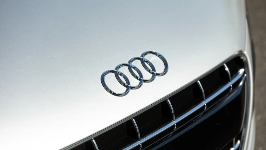 2011 Audi 42 R8 - Image 9 of 28