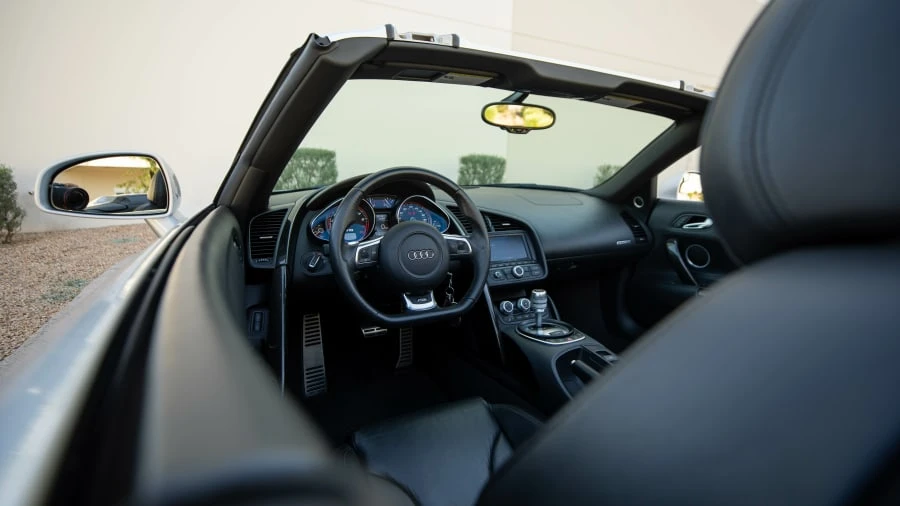 2011 Audi 42 R8 - Image 24 of 28