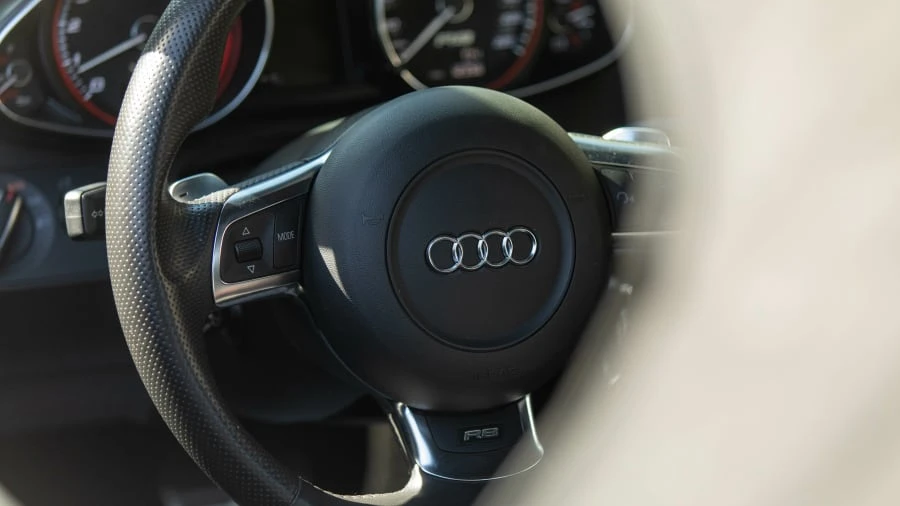 2011 Audi 42 R8 - Image 25 of 28