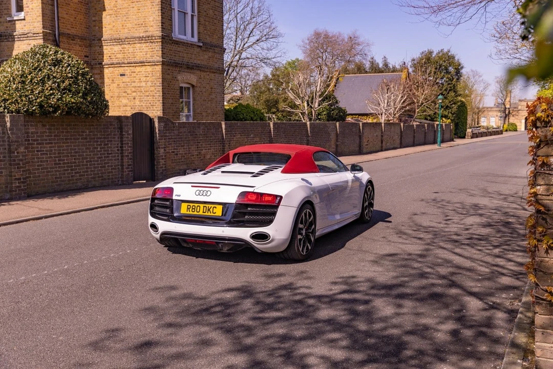 2011 Audi 42 R8 - Image 26 of 30