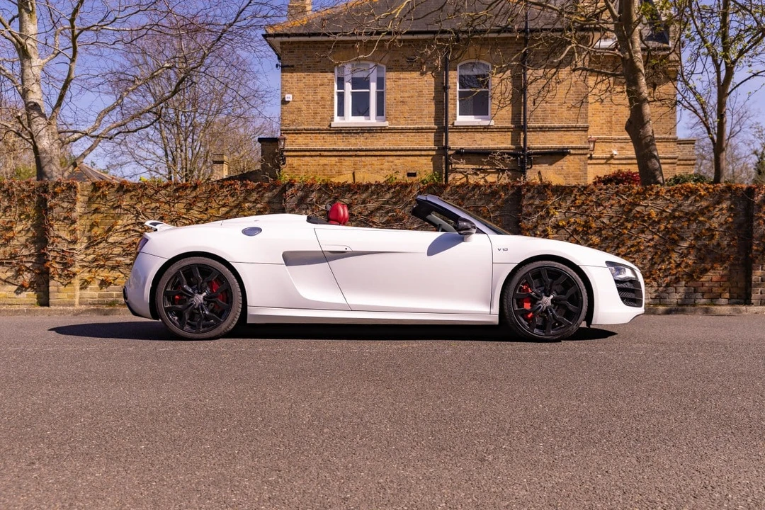 2011 Audi 42 R8 - Image 2 of 30