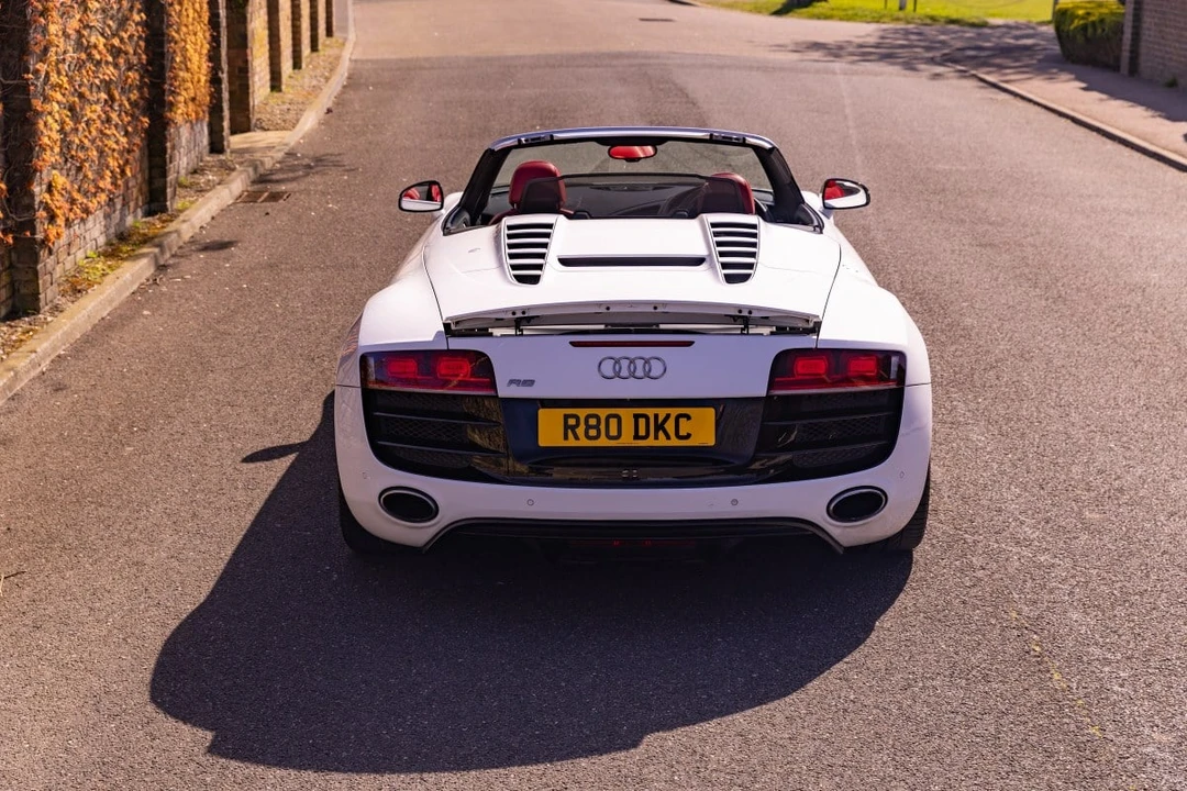 2011 Audi 42 R8 - Image 5 of 30