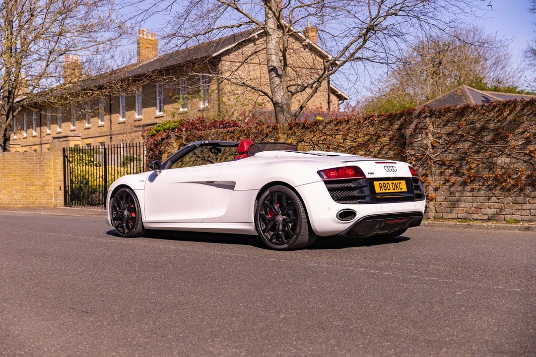 2011 Audi 42 R8 - Image 13 of 30