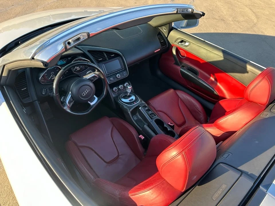 2011 Audi 42 R8 - Image 6 of 10