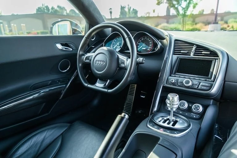 2011 Audi 42 R8 - Image 9 of 12