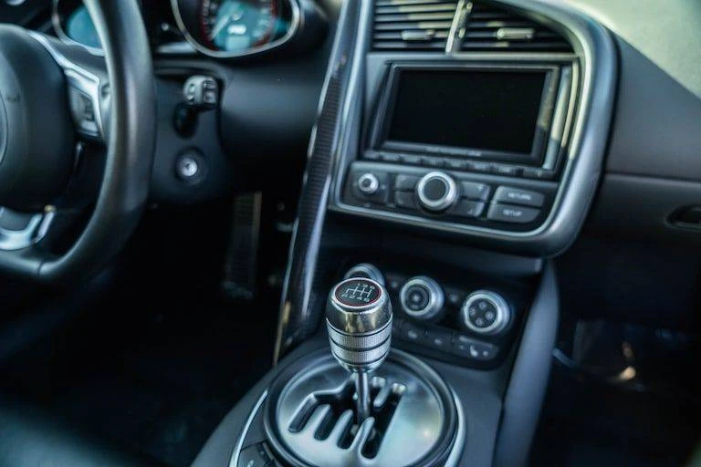 2011 Audi 42 R8 - Image 11 of 12