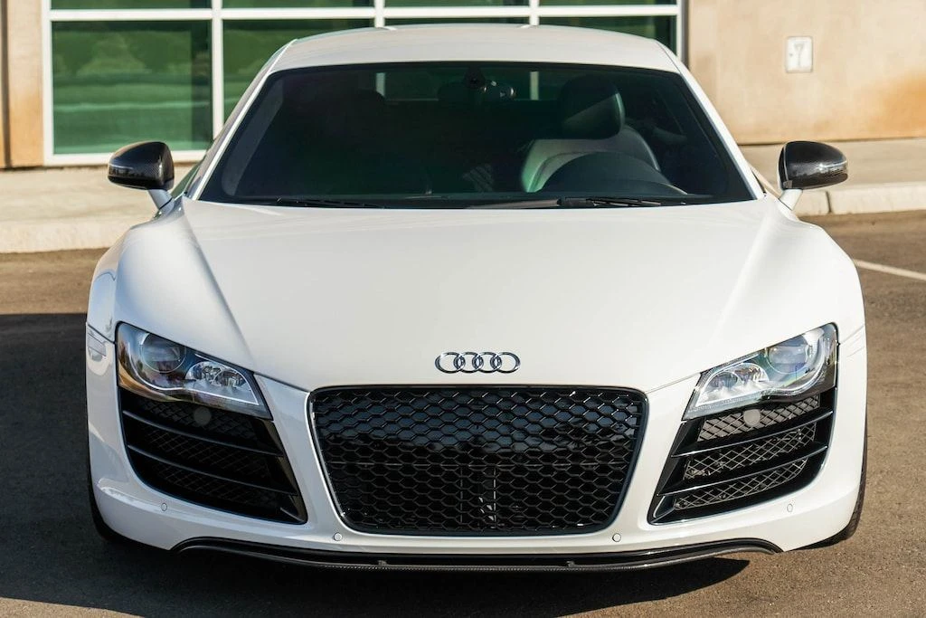 2011 Audi 42 R8 - Image 2 of 12