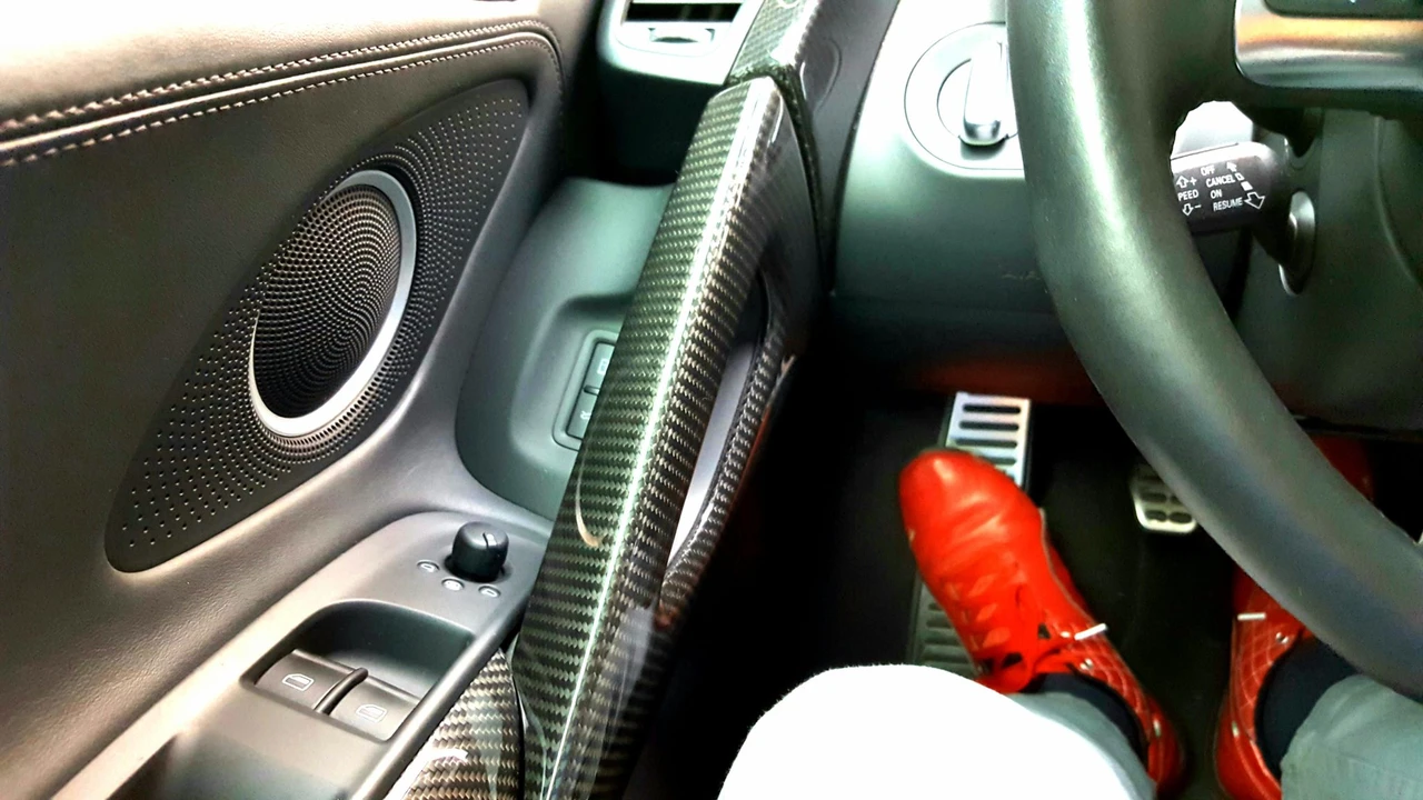 2011 Audi 42 R8 - Image 31 of 31