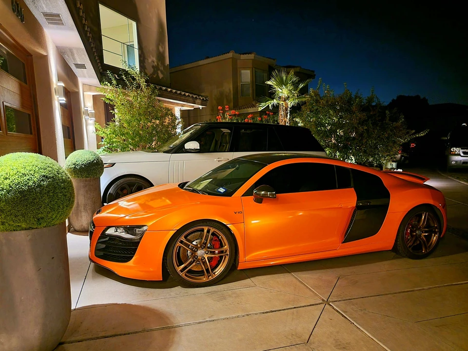 2011 Audi 42 R8 - Image 7 of 31