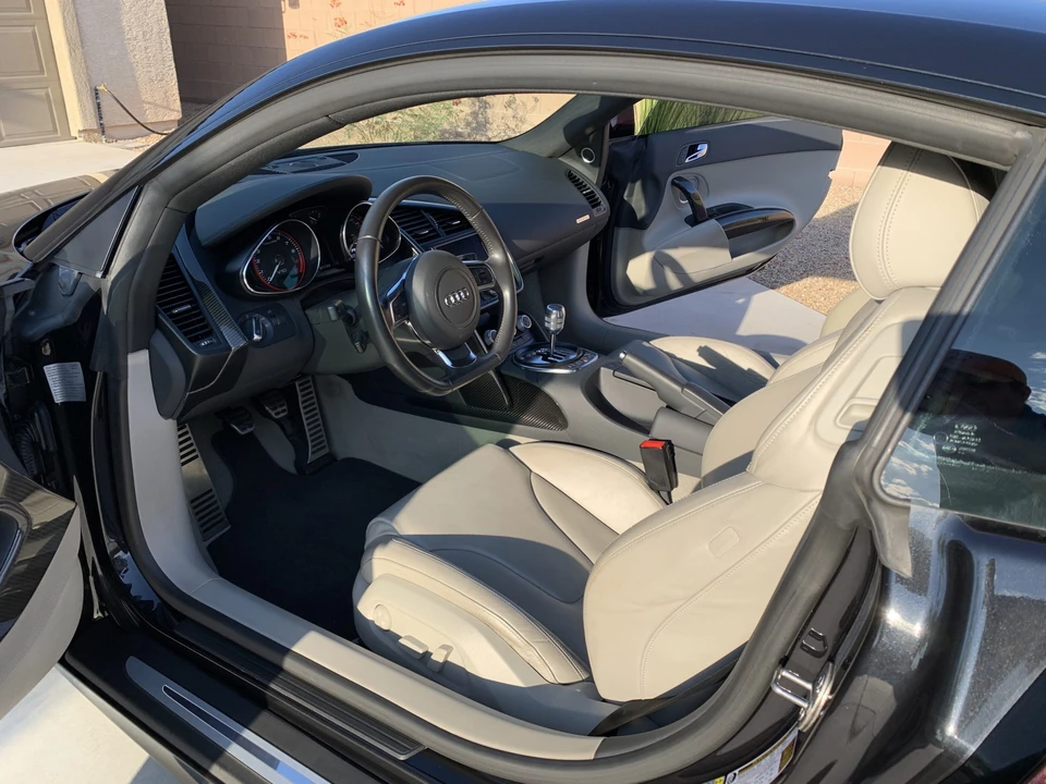 2011 Audi 42 R8 - Image 30 of 31