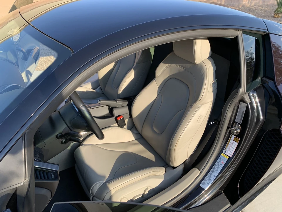 2011 Audi 42 R8 - Image 28 of 31