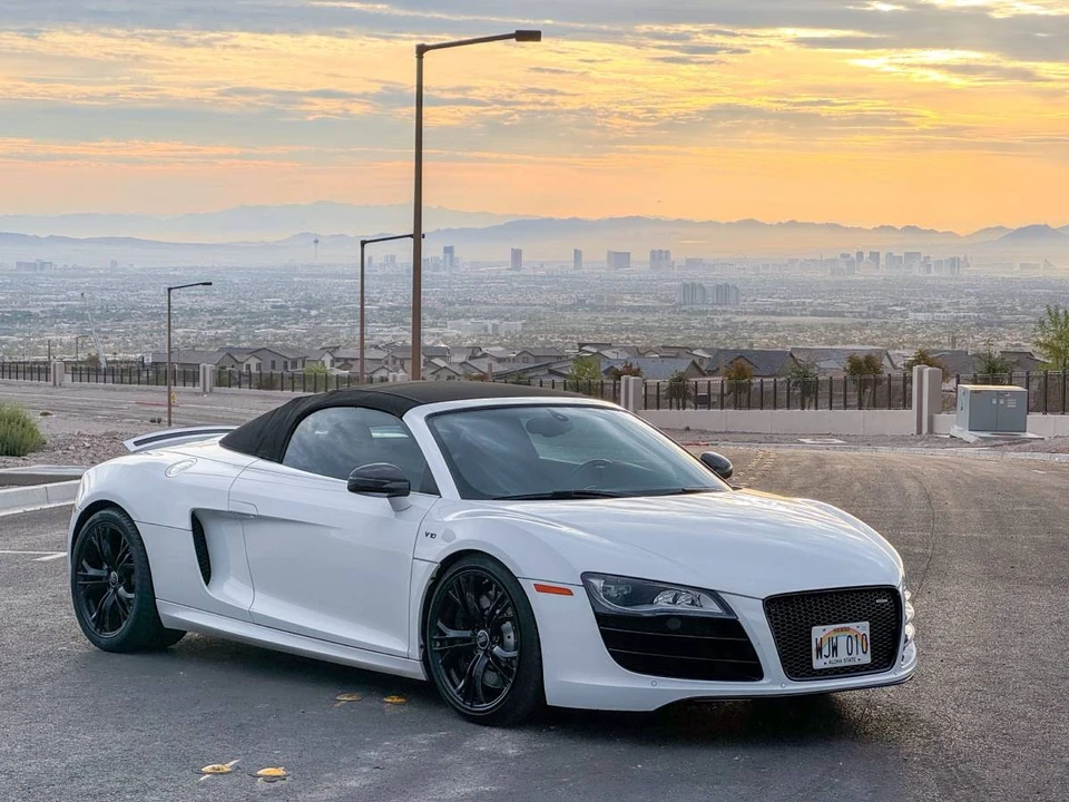 2011 Audi 42 R8 - Image 4 of 14