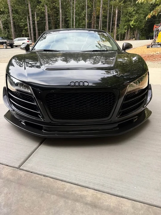 2011 Audi 42 R8 - Image 2 of 5