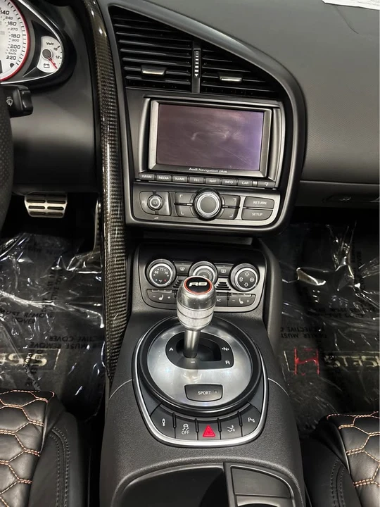 2011 Audi 42 R8 - Image 11 of 11