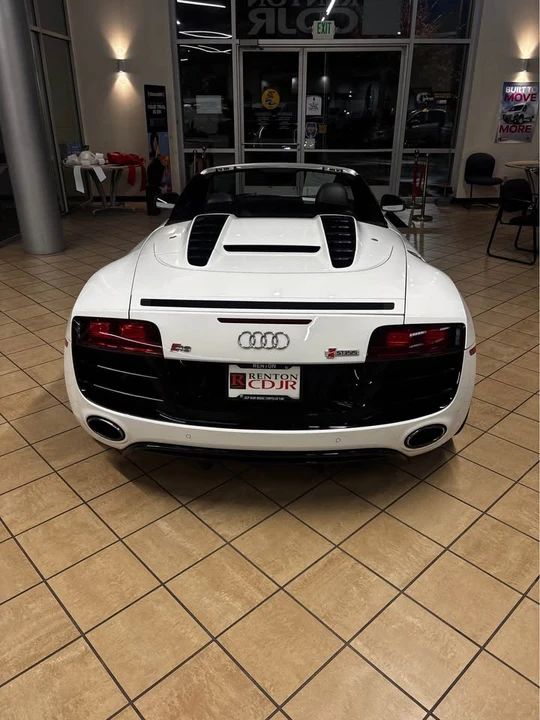 2011 Audi 42 R8 - Image 5 of 11