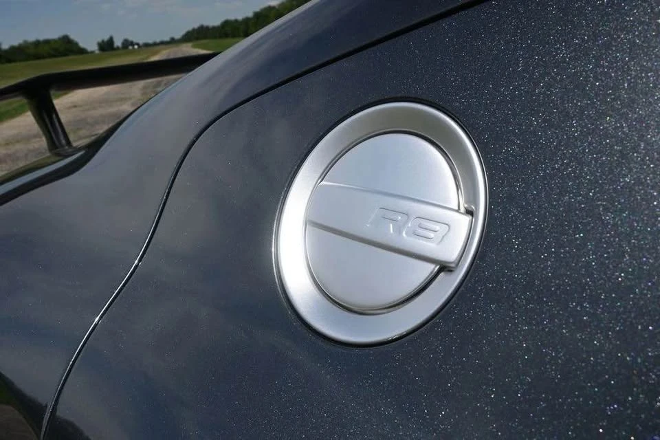 2011 Audi 42 R8 - Image 11 of 17