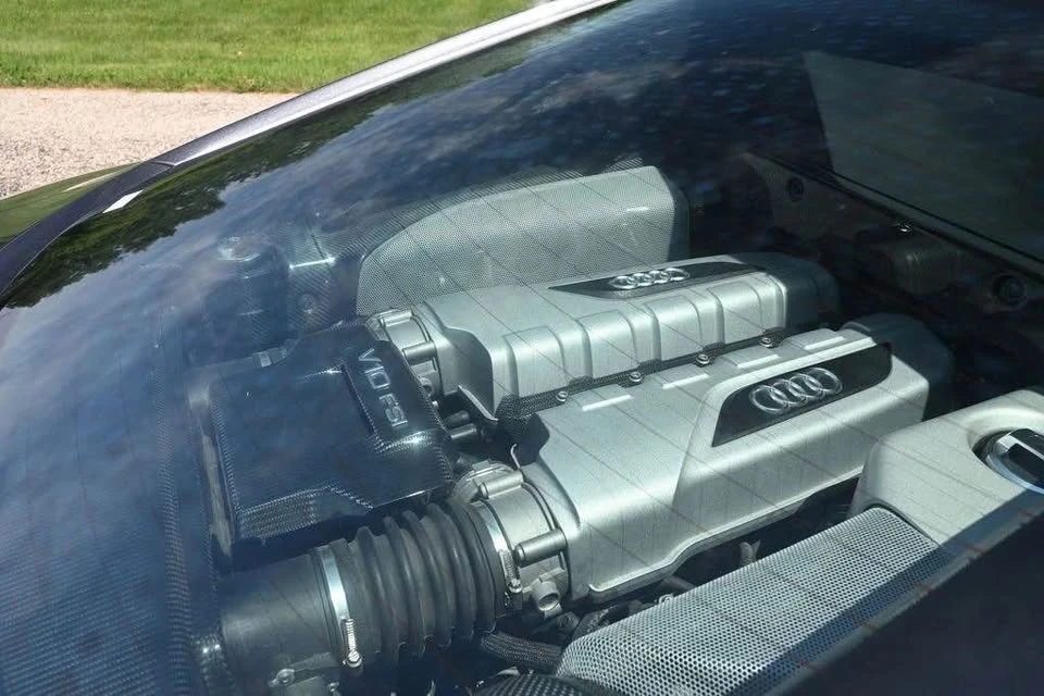 2011 Audi 42 R8 - Image 10 of 17
