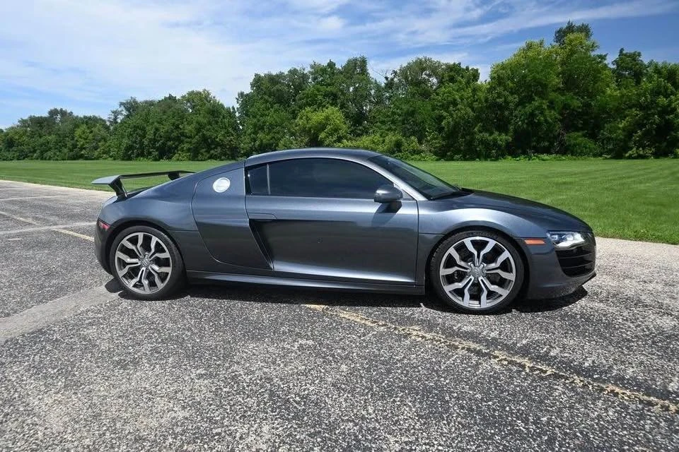 2011 Audi 42 R8 - Image 4 of 17