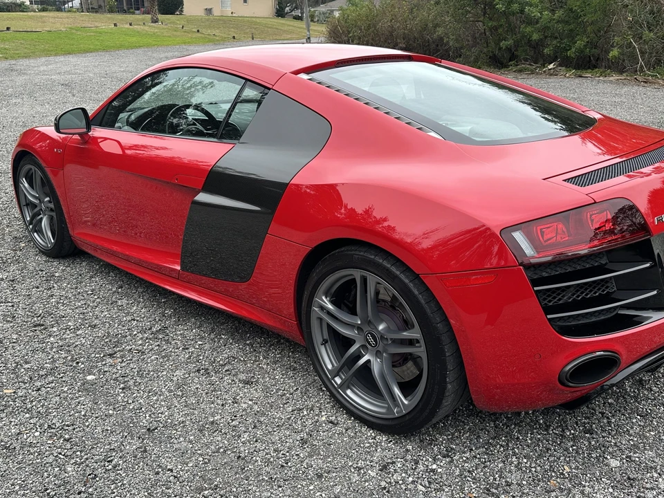 2011 Audi 42 R8 - Image 25 of 31