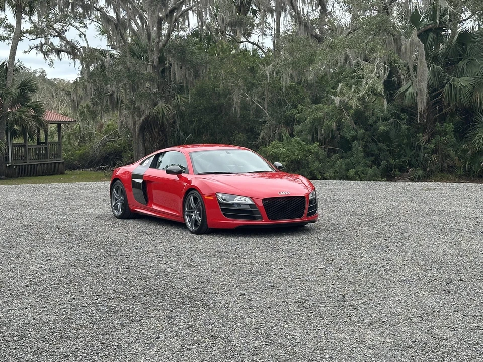 2011 Audi 42 R8 - Image 3 of 31