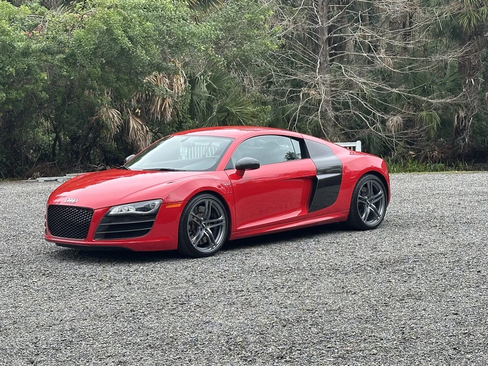 2011 Audi 42 R8 - Image 2 of 31