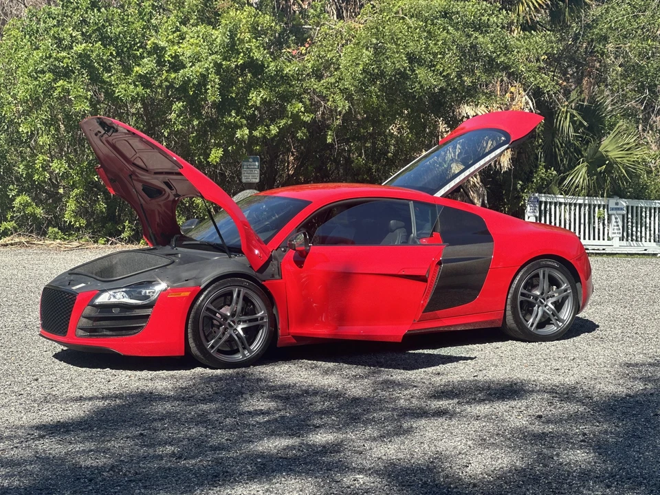 2011 Audi 42 R8 - Image 15 of 31