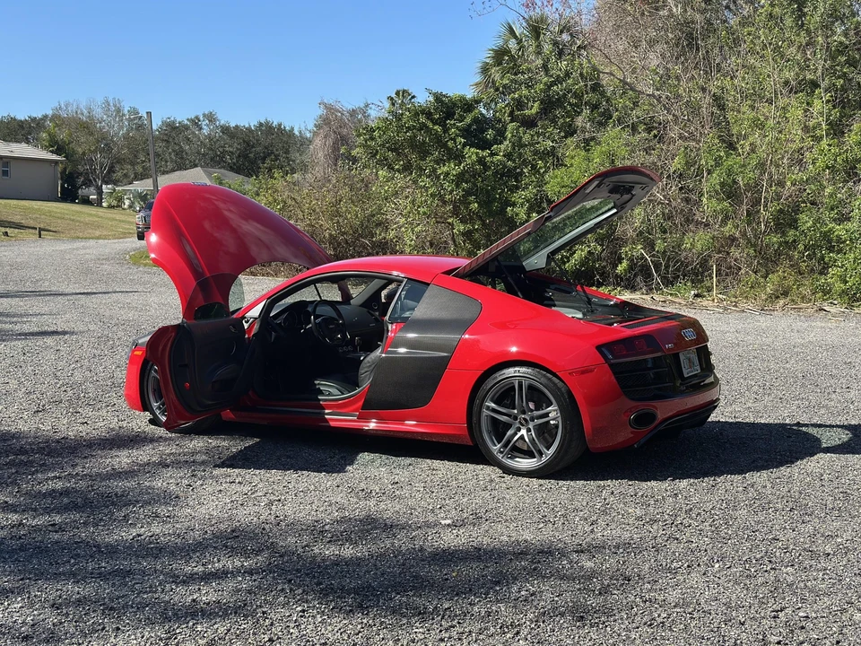 2011 Audi 42 R8 - Image 11 of 31
