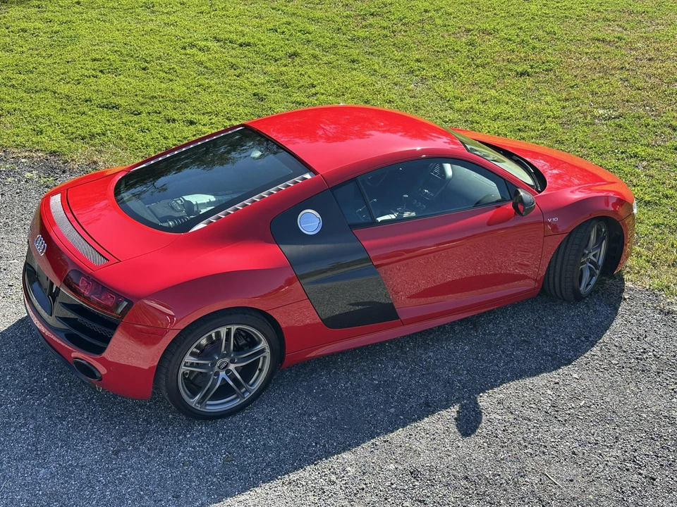2011 Audi 42 R8 - Image 6 of 31