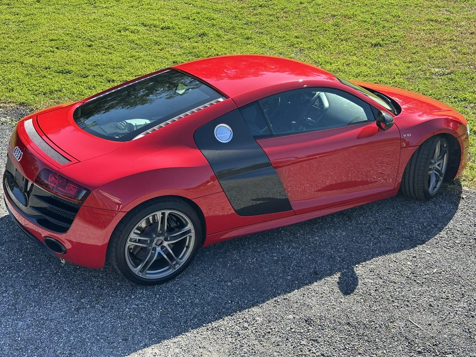 2011 Audi 42 R8 - Image 7 of 31