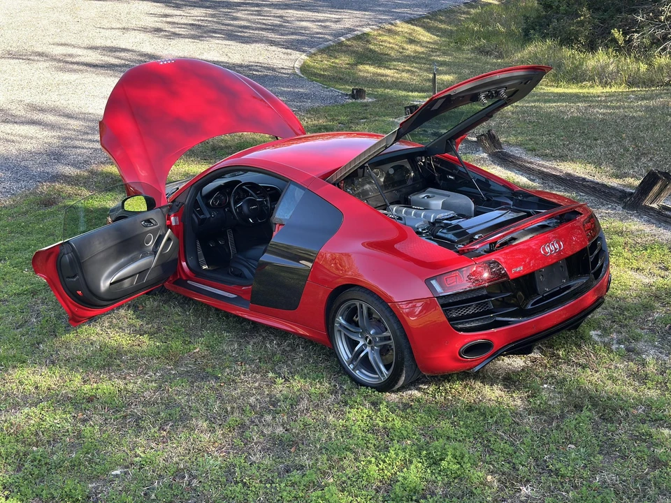 2011 Audi 42 R8 - Image 12 of 31