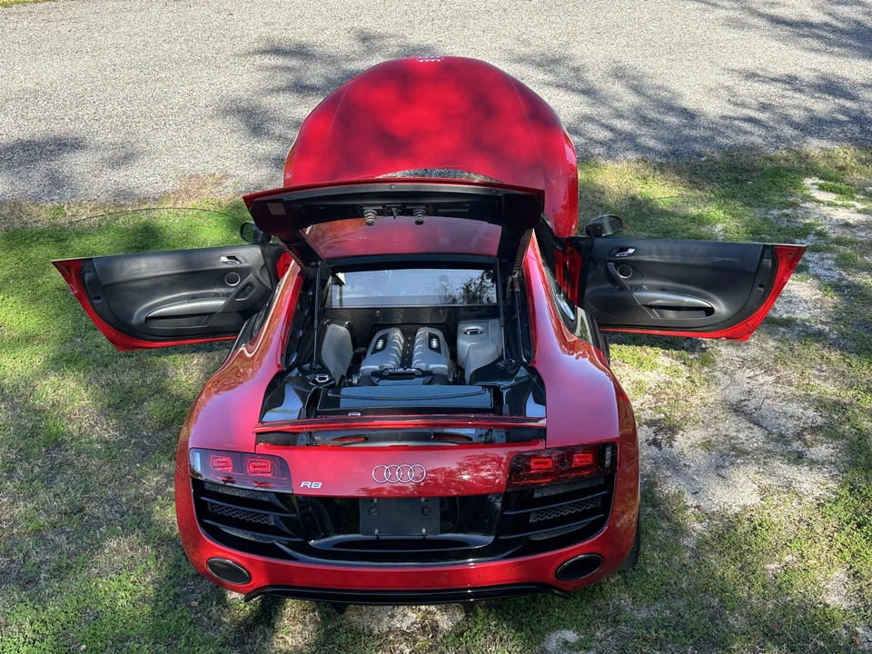 2011 Audi 42 R8 - Image 13 of 31