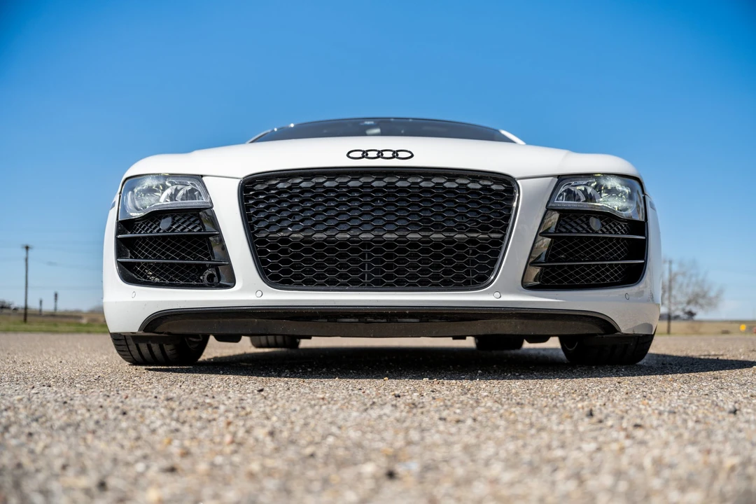 2011 Audi 42 R8 - Image 4 of 31