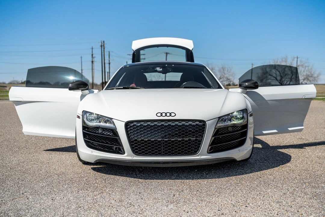 2011 Audi 42 R8 - Image 12 of 31