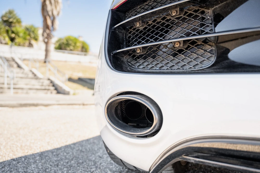 2011 Audi 42 R8 - Image 30 of 31