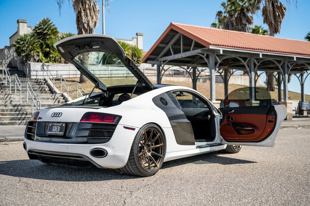 2011 Audi 42 R8 - Image 13 of 31