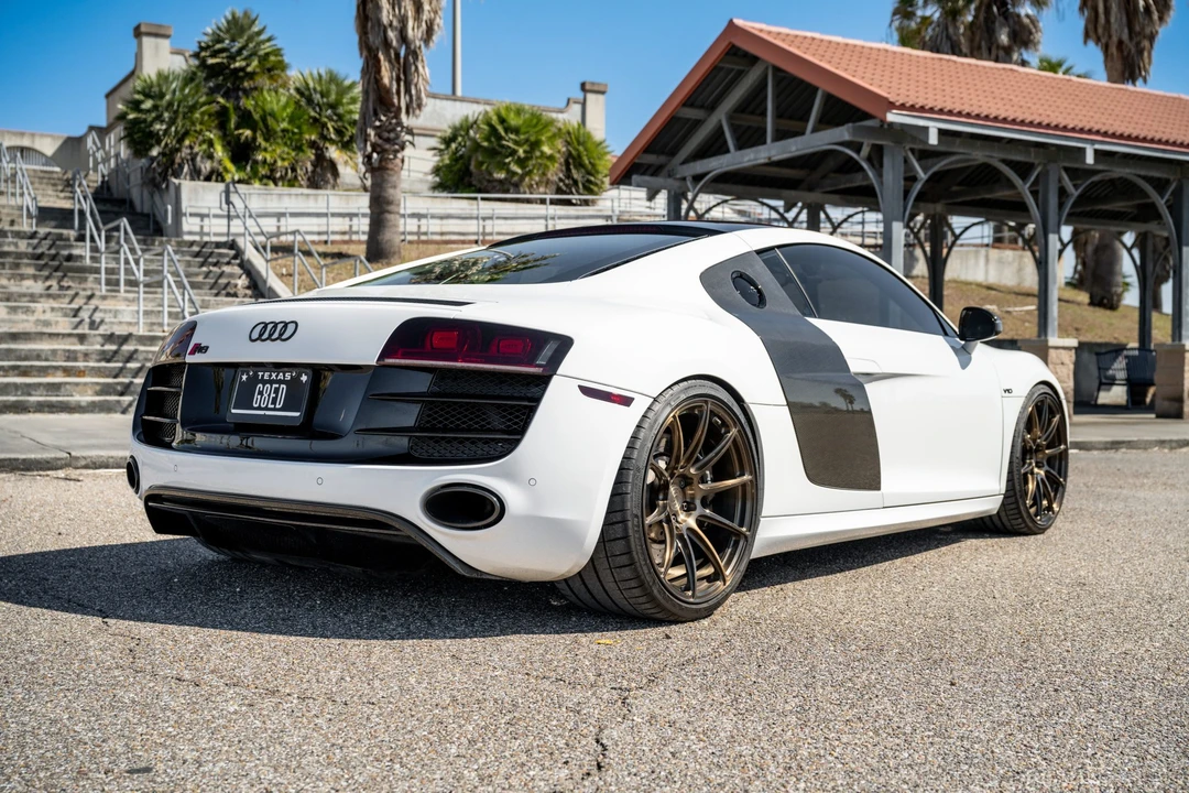2011 Audi 42 R8 - Image 8 of 31