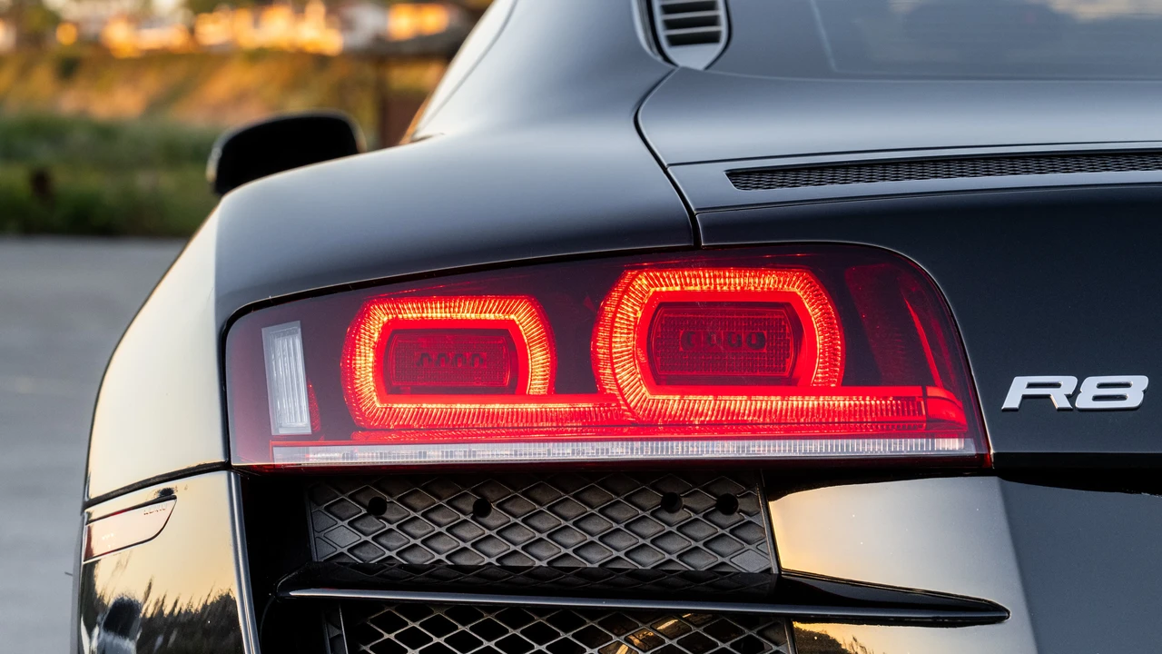 2011 Audi 42 R8 - Image 18 of 31
