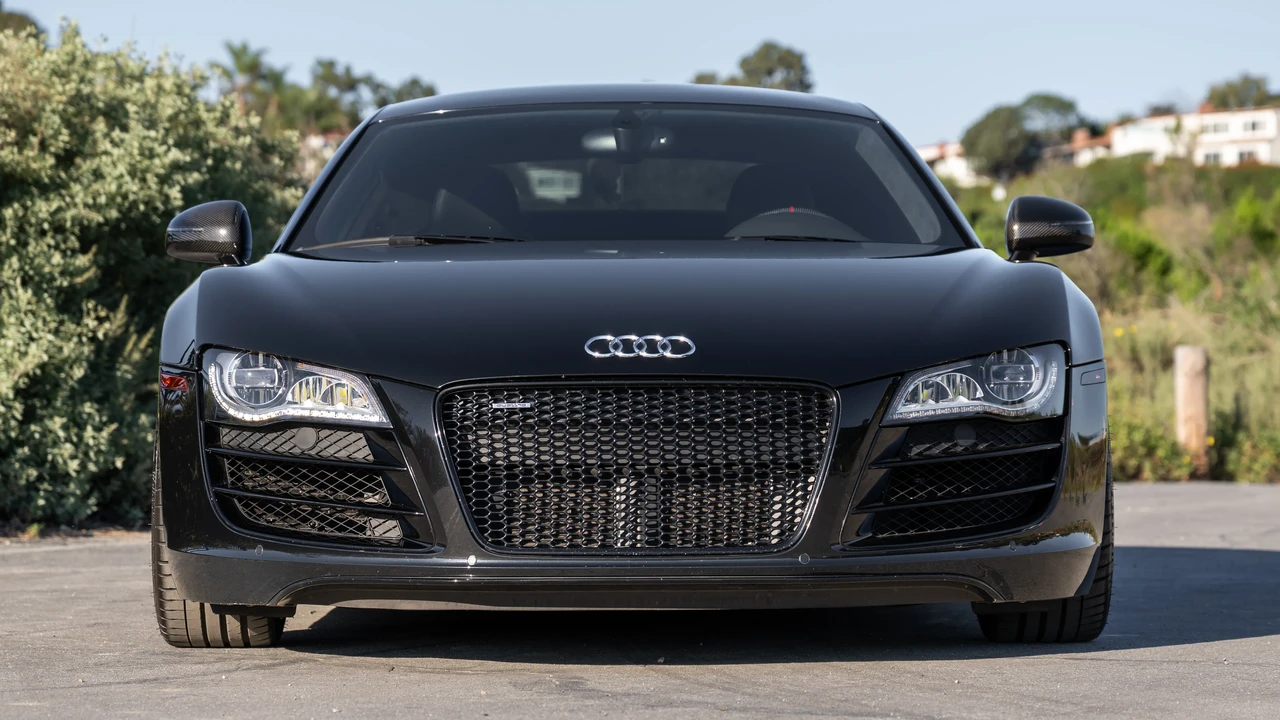 2011 Audi 42 R8 - Image 12 of 31