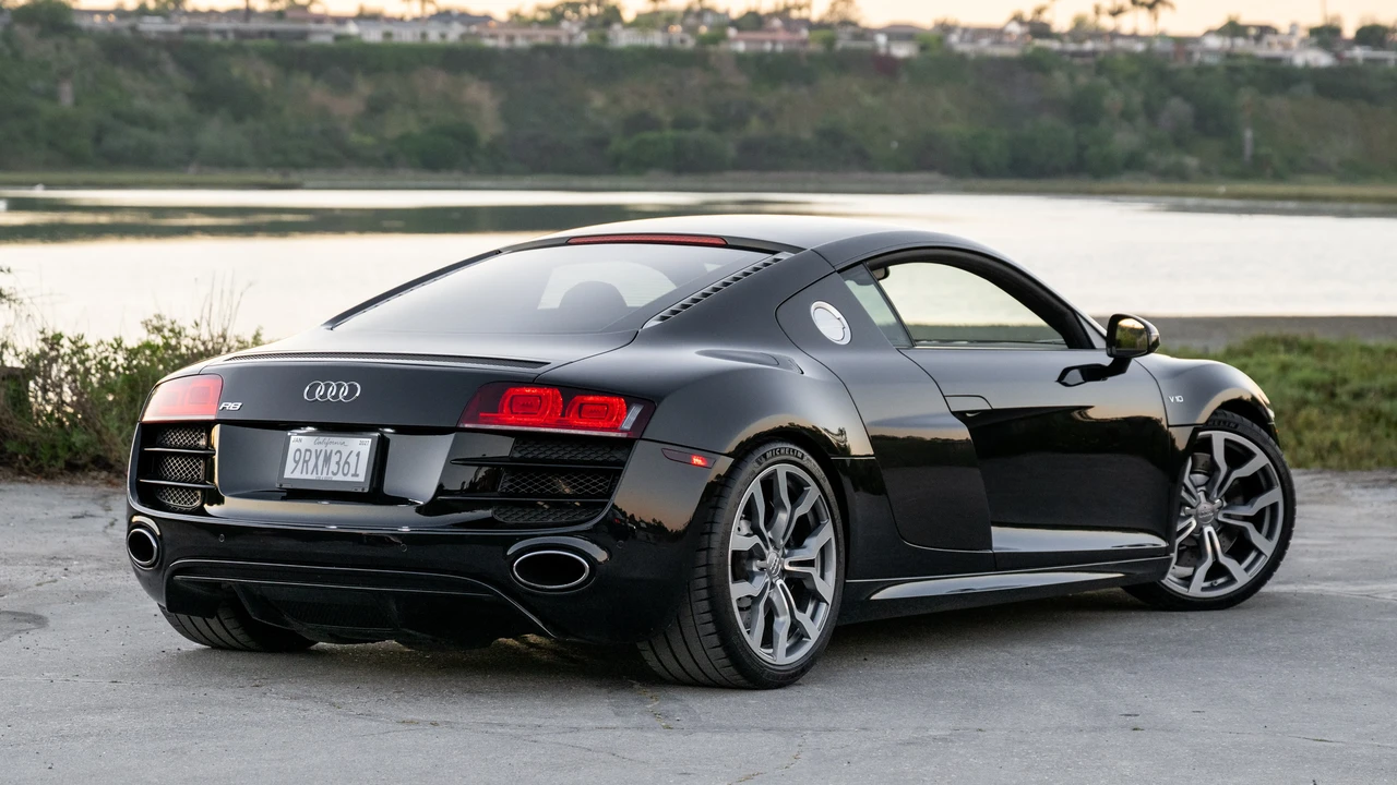 2011 Audi 42 R8 - Image 5 of 31