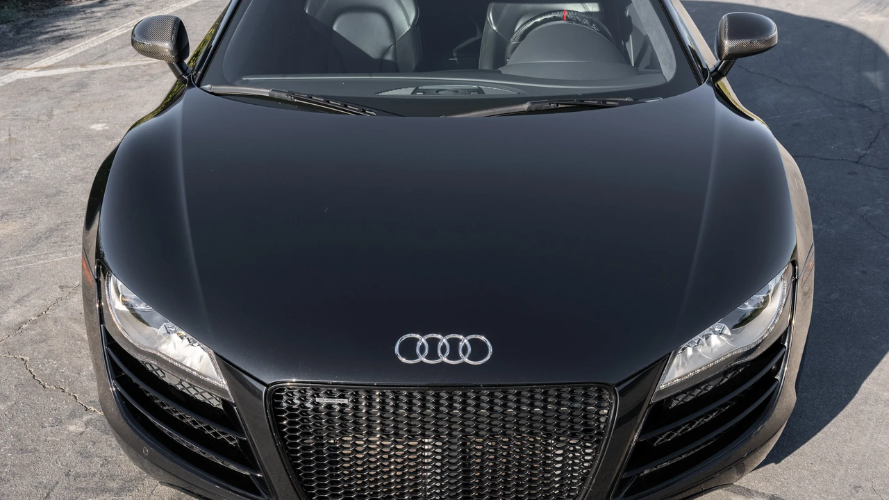 2011 Audi 42 R8 - Image 13 of 31
