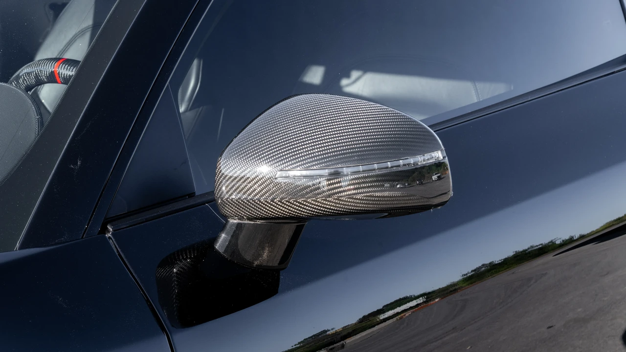2011 Audi 42 R8 - Image 28 of 31
