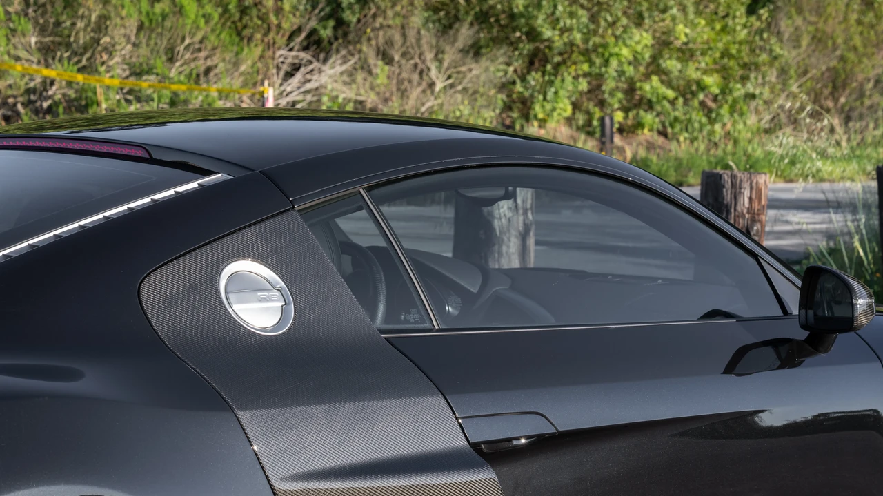 2011 Audi 42 R8 - Image 23 of 31